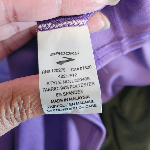 Brooks Women's Lilac Infiniti 1/2 Zip II Pullover Activewear Top Outdoors - Picture 11 of 12